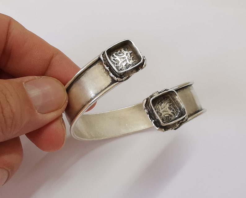 Band bracelet cuff blank bezel Glass cabochon base Adjustable antique silver plated brass (11x11mm ) G25385