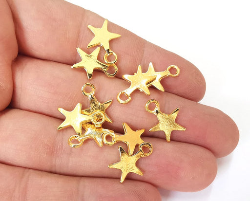 10 Star charms Shiny gold plated charms (16x12mm) G25156