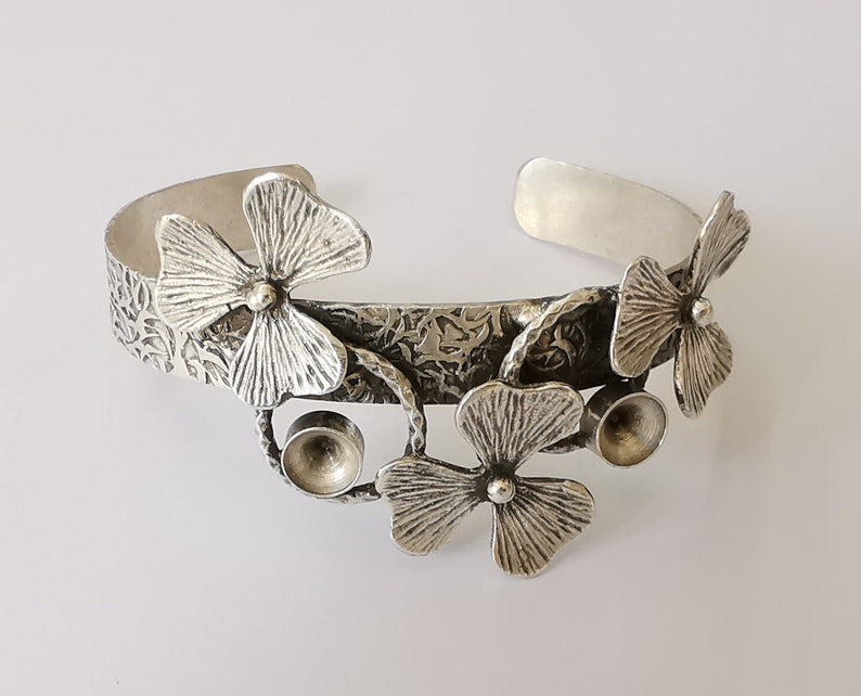 Flowers bracelet brass cuff blank bezel Glass cabochon base Adjustable antique silver plated brass (8mm Blanks ) G25171