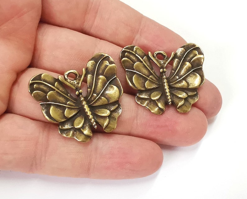 2 Butterfly charms Antique bronze plated charms (28x25mm) G24701