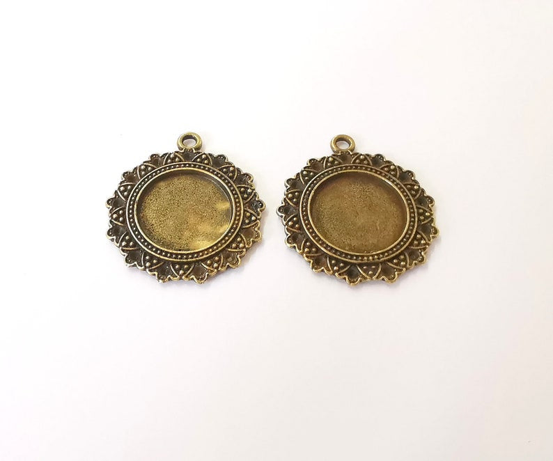 2 Frame Pendant Blank Antique Bronze Plated Pendant (38x34mm) (20mm Blank Size) G25243