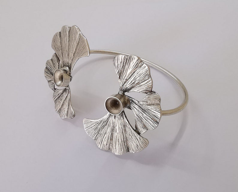 Ginkgo leaves bracelet brass cuff blank bezel Glass cabochon base Adjustable antique silver plated (8mm ) G25517