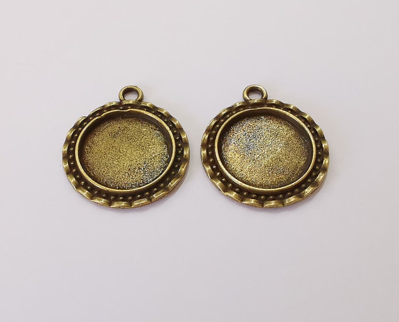2 Round frame pendant base blank settings bezel Antique bronze plated pendant (32x27mm) (20mm Blank Size) G25521