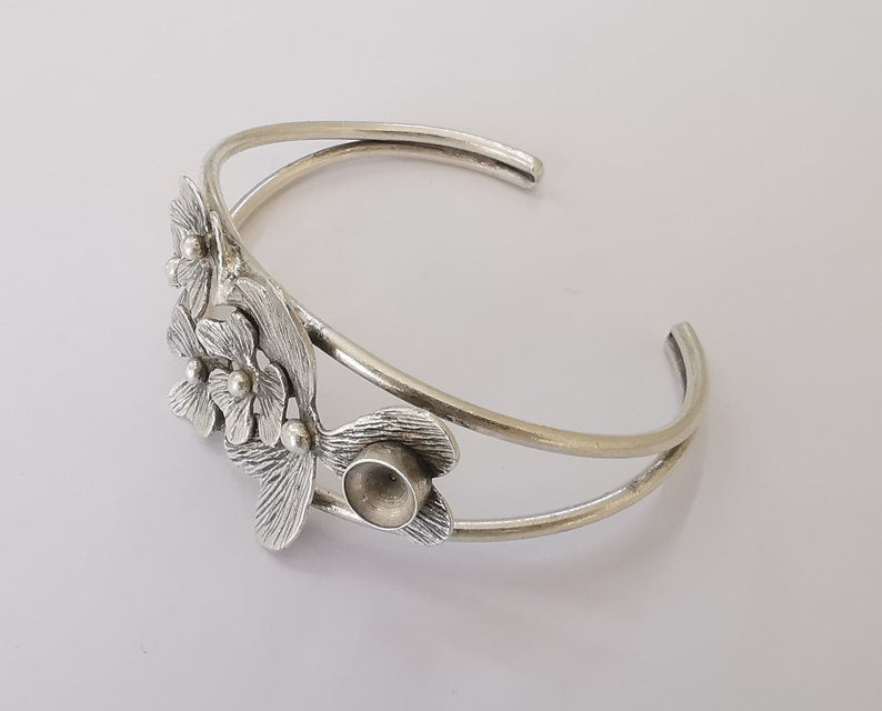 Flowers bracelet brass cuff blank bezel Glass cabochon base Adjustable Antique Silver plated (8mm ) G25535