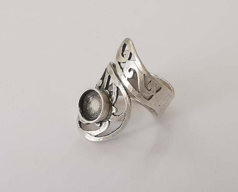 Silver ring blank base bezel settings cabochon base mountings adjustable (8mm Blank) , Antique Silver Plated Brass G25538