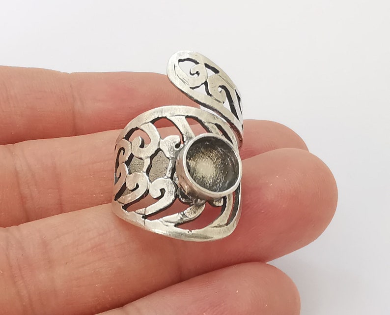 Silver ring blank base bezel settings cabochon base mountings adjustable (8mm Blank) , Antique Silver Plated Brass G25538