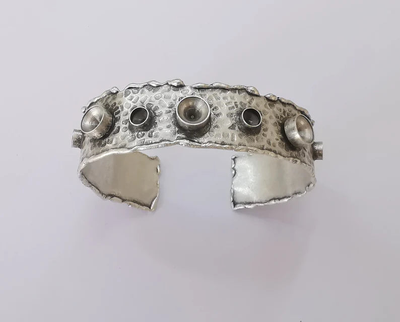 Hammered bracelet brass cuff blank bezel glass cabochon base adjustable Antique silver plated brass (8mm and 5mm Blanks ) G27352