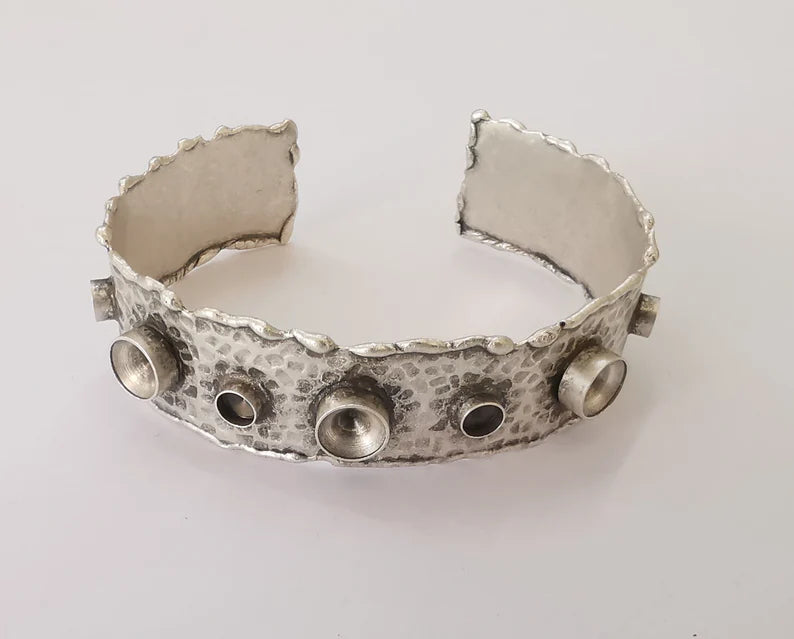 Hammered bracelet brass cuff blank bezel glass cabochon base adjustable Antique silver plated brass (8mm and 5mm Blanks ) G27352