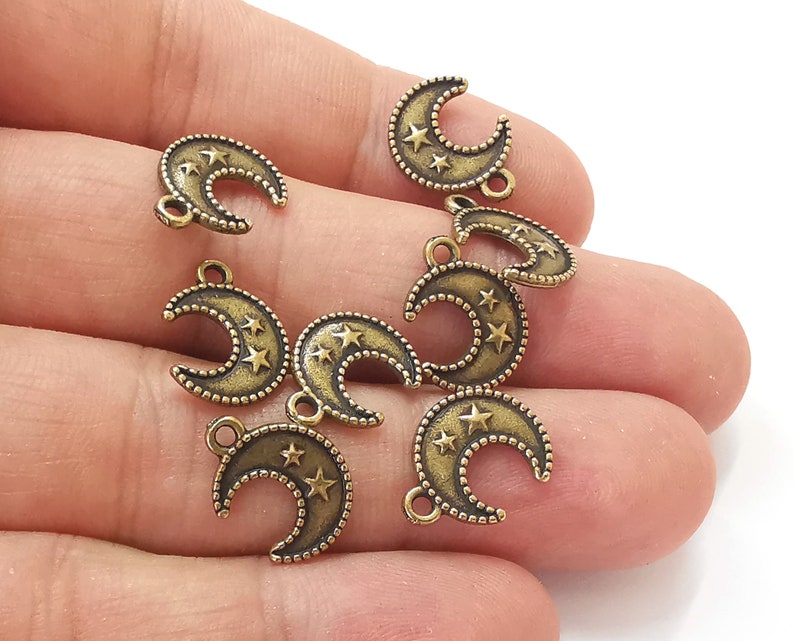 10 Crescent moon stars charms Antique bronze plated charms (15x11mm) G25559