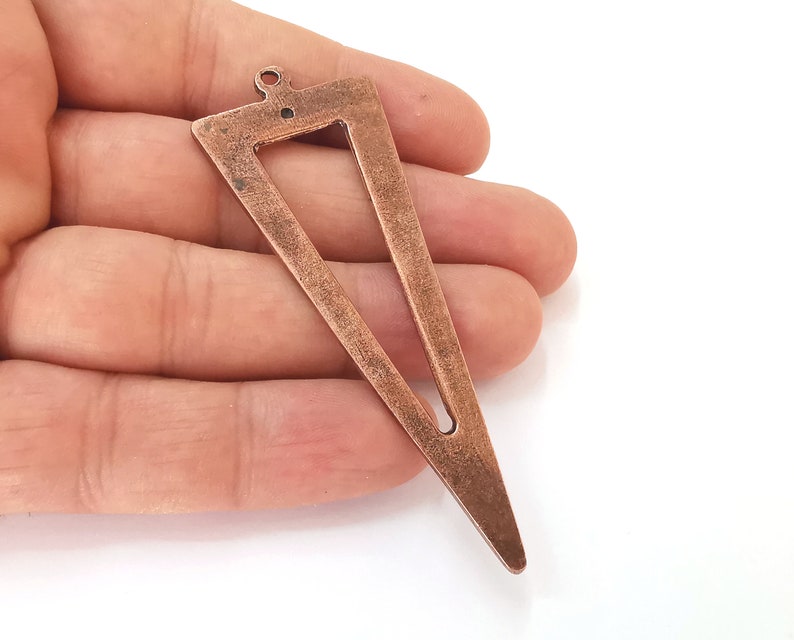 2 Triangle charms Antique copper plated charms (81x29mm) G25579