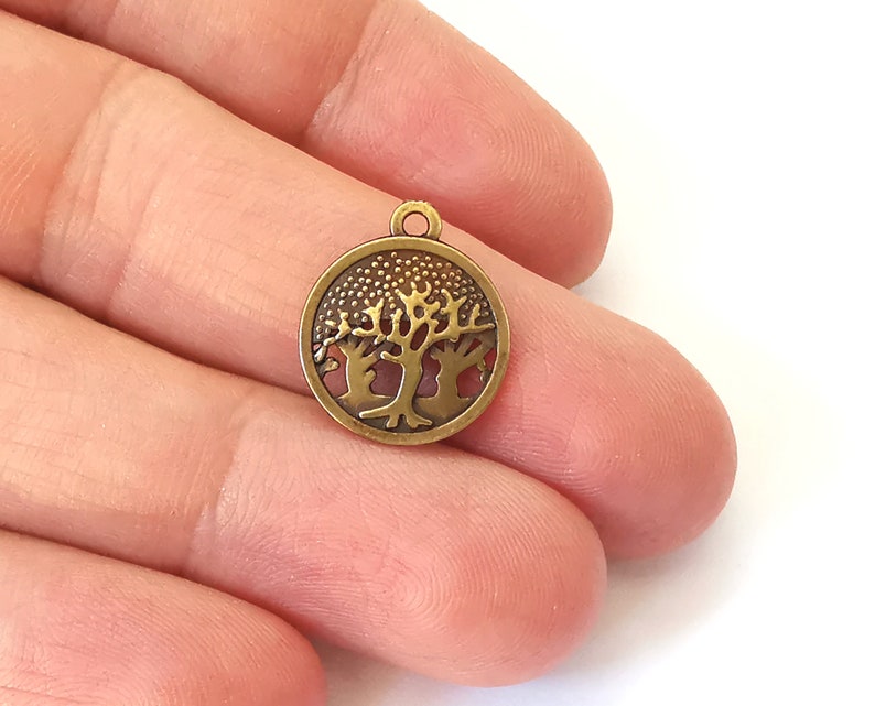 10 Trees charms Antique bronze plated charms (19x16mm) G25318