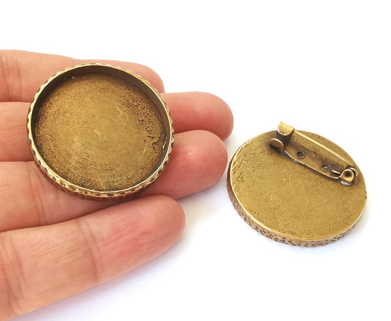 Hammered brooch holders Pin brooch Blanks Brooch Bezel Antique bronze plated brooch Pin findings (35mm Bezel size) G25321