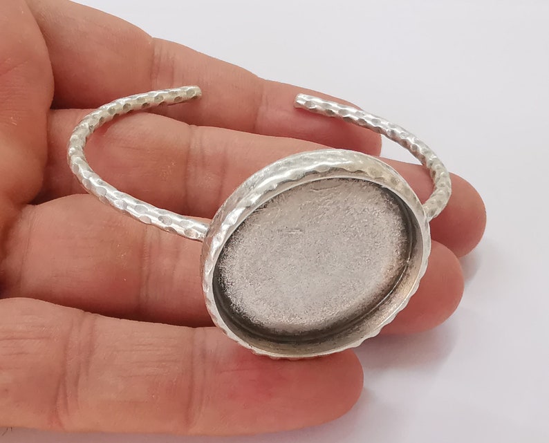 Bracelet blank cuff bezel resin cuff inlay glass cabochon base bezel Hammered Adjustable Antique silver plated bracelet (30mm ) G25681
