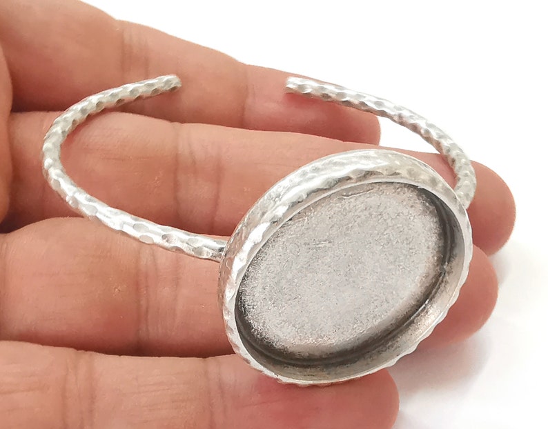 Bracelet blank cuff bezel resin cuff inlay glass cabochon base bezel Hammered Adjustable Antique silver plated bracelet (30mm ) G25681
