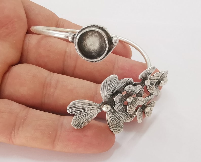 Flowers bracelet brass cuff blank bezel Glass cabochon base Adjustable Antique Silver plated (10mm ) G25534