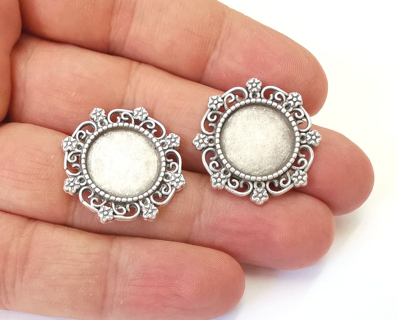 2 Flowers round frame pendant base blank settings bezel Antique silver plated pendant (26mm) (15mm Blank Size) G25396