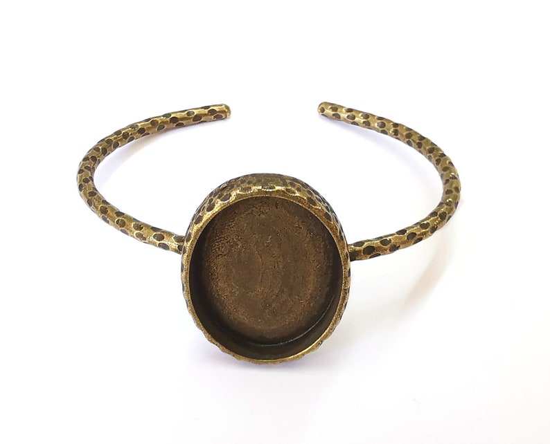 Bracelet blank cuff bezel resin bangle inlay blank Glass cabochon base bezel Hammered adjustable Antique bronze bracelet (30x22mm ) G25406