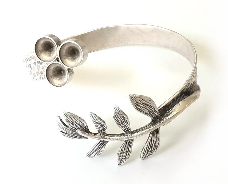 Hammered leaves branch bracelet brass cuff blank bezel Glass cabochon base Adjustable antique silver plated brass (8mm ) G25450