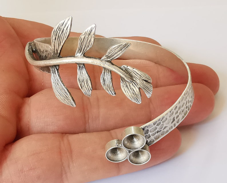 Hammered leaves branch bracelet brass cuff blank bezel Glass cabochon base Adjustable antique silver plated brass (8mm ) G25450