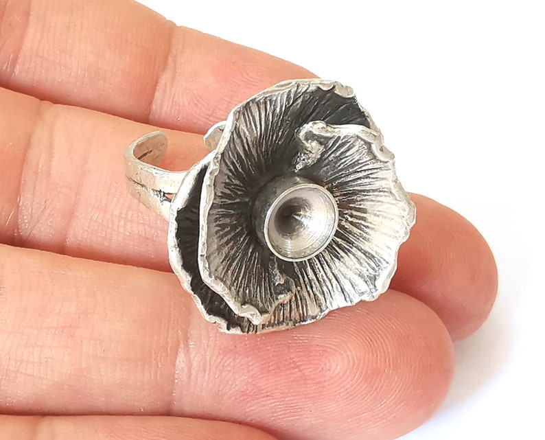 Flower silver ring blank base bezel settings cabochon base Mountings Adjustable (8mm blank) , Antique Silver Plated Brass G25451