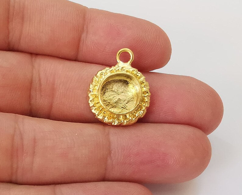 Gold pendant base blank Mosaic inlay blank Resin blank mountings Gold Plated Brass 22x18mm ( 10mm blank ) G25710