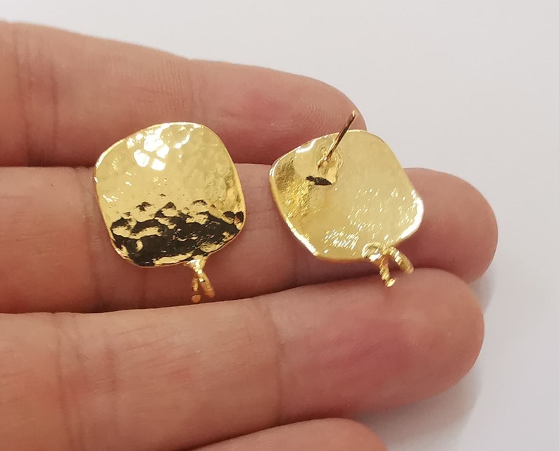 Hammered plate earring stud base Shiny gold plated brass earring 1 pair (23x18mm) G25498