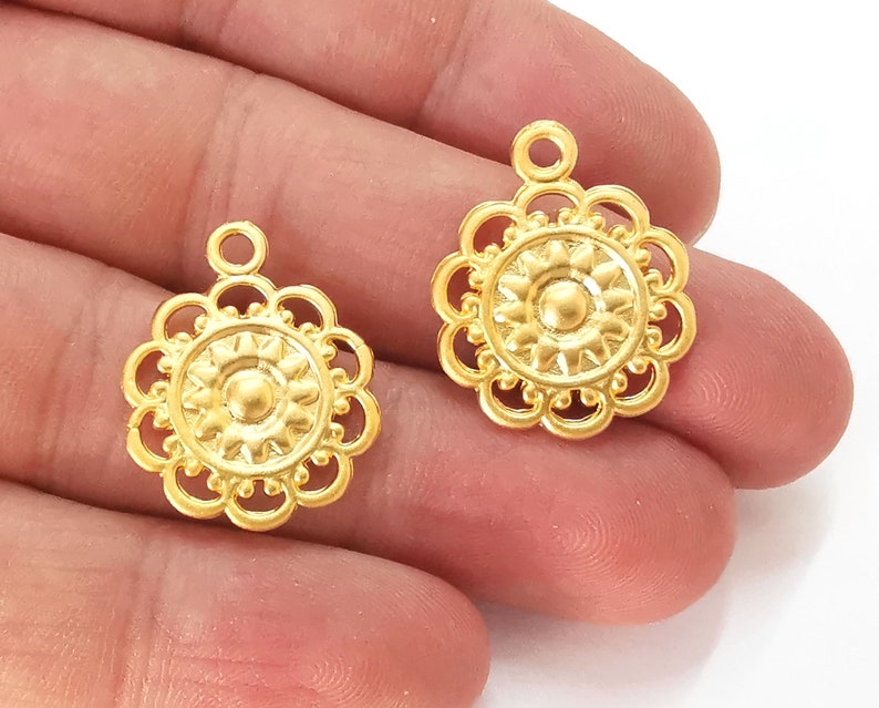 2 Sun Gold charms Gold plated charms (25x20mm) G25506