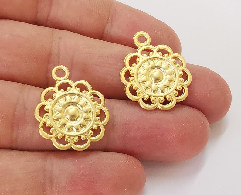 2 Sun Gold charms Gold plated charms (25x20mm) G25506