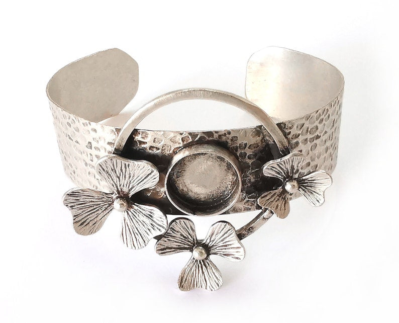 Flowers bracelet brass cuff blank bezel Glass cabochon base Adjustable antique silver( 15 mm ) G25511