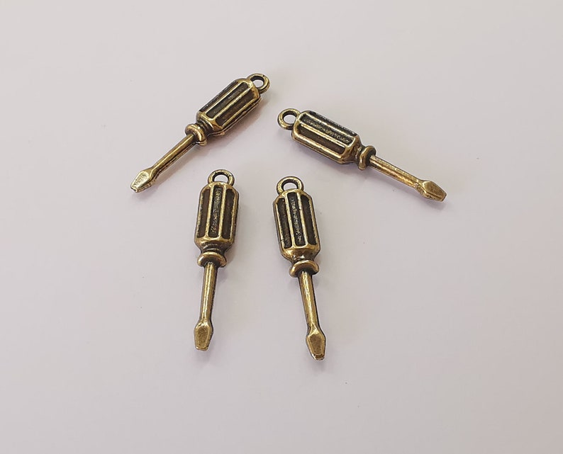 5 Screwdriver charms Antique bronze plated charms (30x6mm) G25718