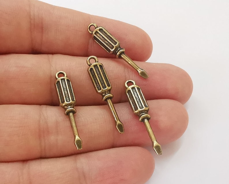 5 Screwdriver charms Antique bronze plated charms (30x6mm) G25718