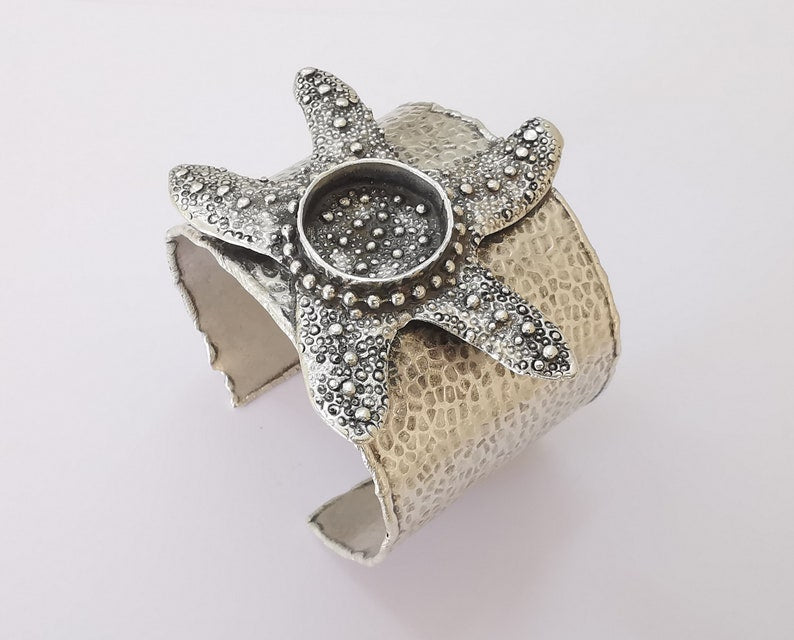 Starfish bracelet cuff blank bezel Glass cabochon base Adjustable antique silver plated brass (20mm ) G25527