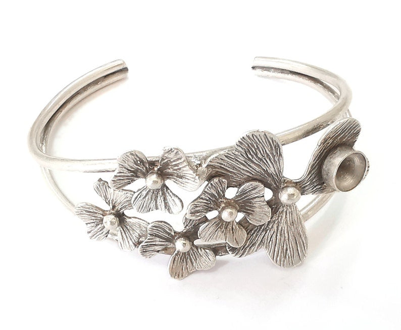 Flowers bracelet brass cuff blank bezel Glass cabochon base Adjustable Antique Silver plated (8mm ) G25535