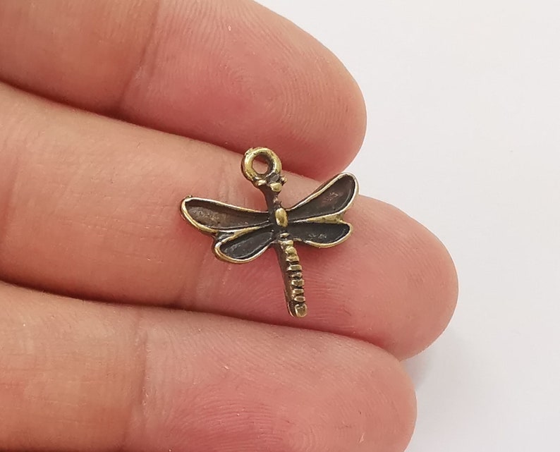 10 Dragonfly charms Antique bronze plated charms (20x18mm) G25734