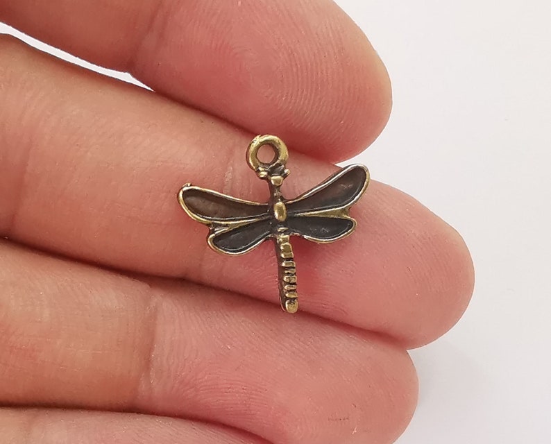 10 Dragonfly charms Antique bronze plated charms (20x18mm) G25734