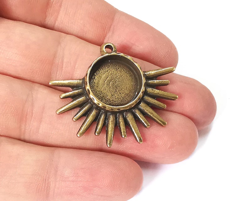 Sun charms blank bezel resin bezel mosaic mountings Antique bronze plated charms (41x34mm) (16 mm Bezel Inner Size) G25216