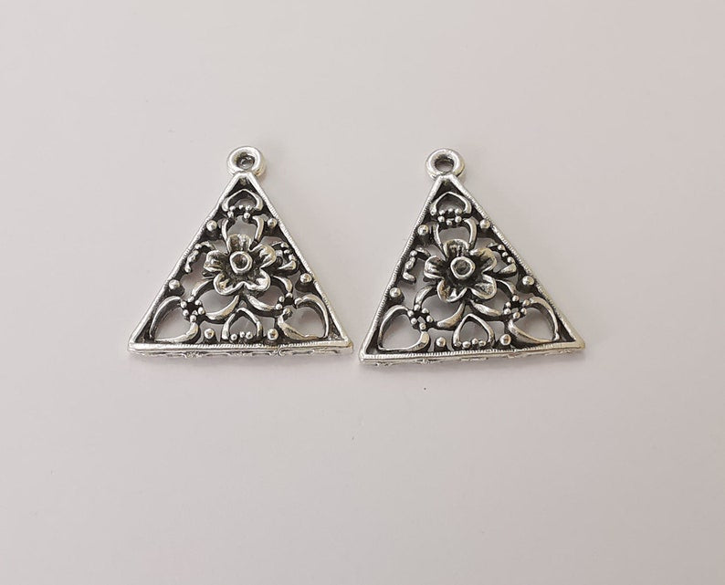 4 Flower triangle charms Antique silver plated charms (28x24mm) G25623