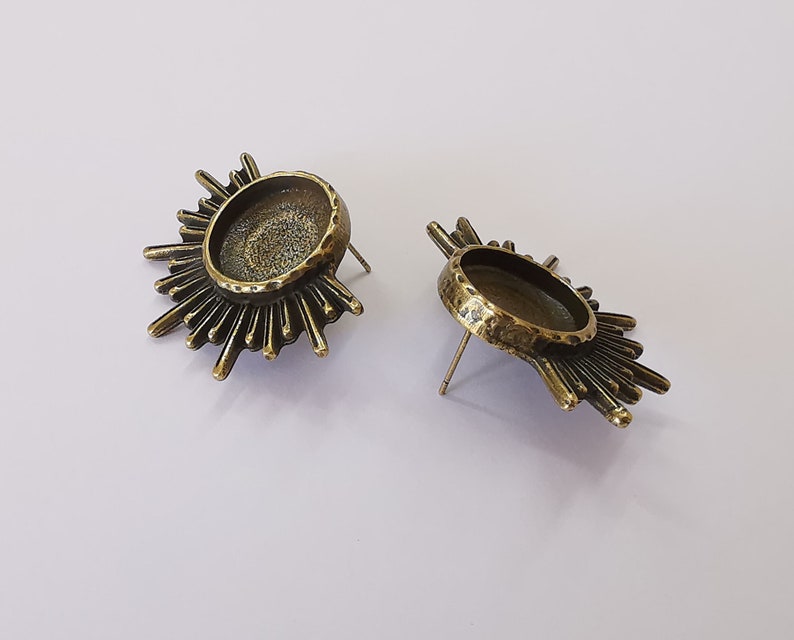 Sun earring blank backs Antique bronze resin base inlay cabochon mountings Antique bronze plated (16mm blank) 1 pair G25670