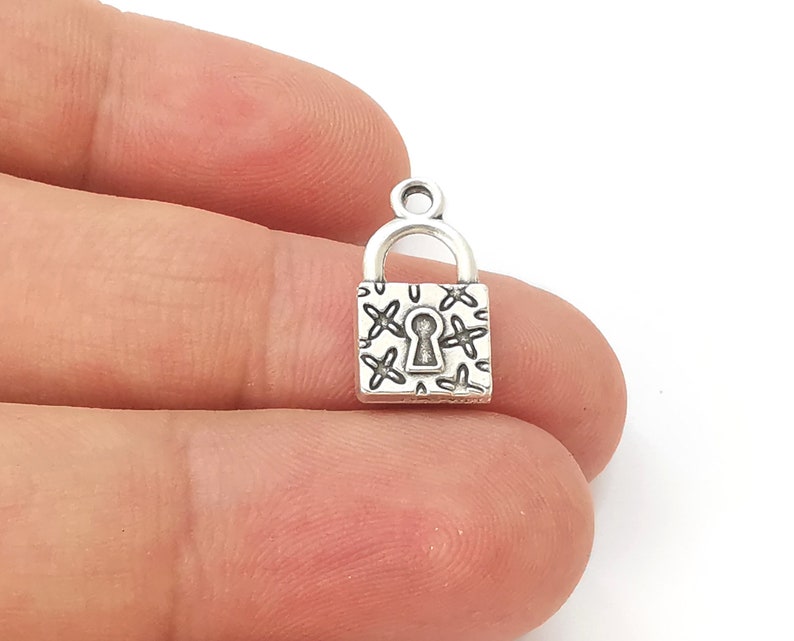 10 Padlock charms Antique silver plated charms (18x10mm) G25701