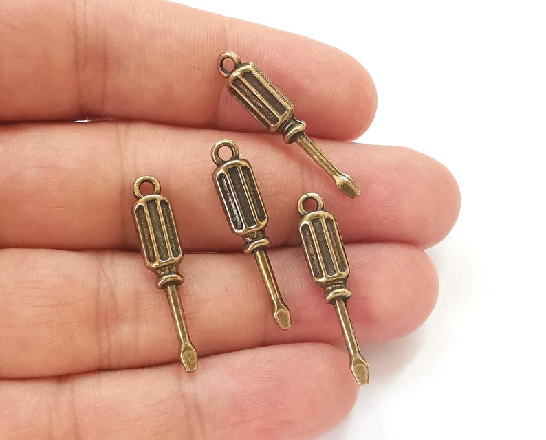 5 Screwdriver charms Antique bronze plated charms (30x6mm) G25718