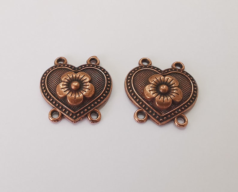 4 Heart flower connector charms Antique copper plated charms (32x30mm) G25744