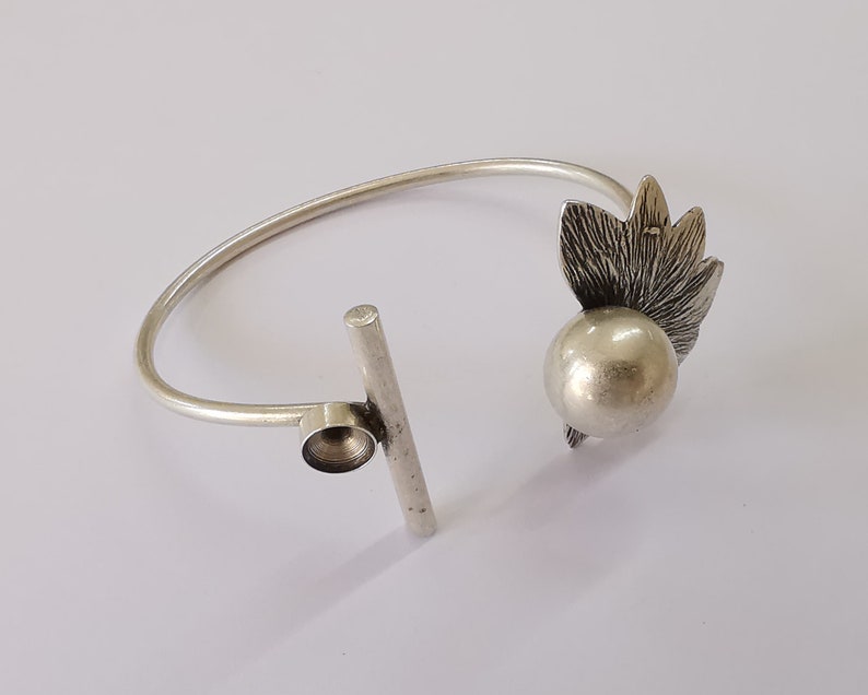 Flower ball bracelet brass Cuff blank bezel Glass cabochon base Adjustable Antique silver plated brass (8mm blank) G25849