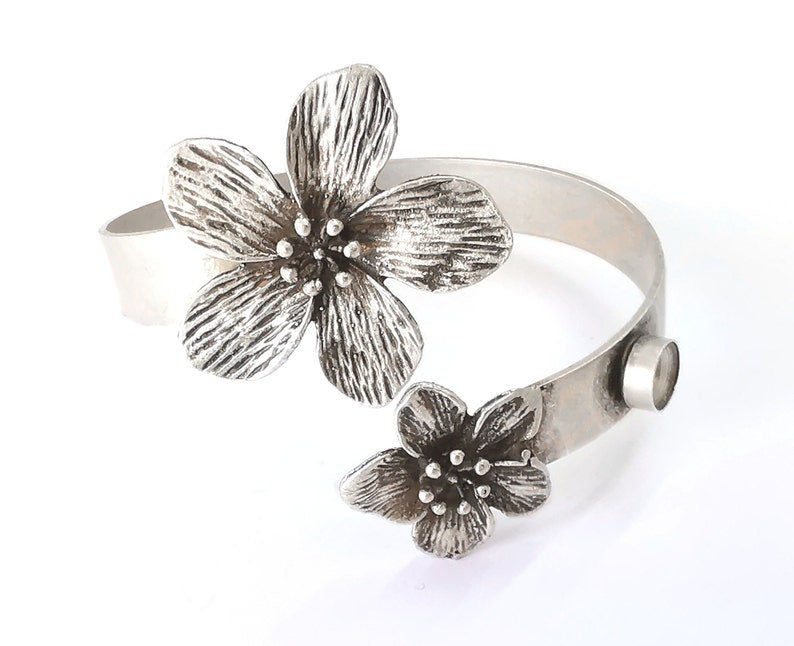 Flowers bracelet brass Cuff blank bezel Glass cabochon base Adjustable Antique silver plated brass (8mm blank) G25869
