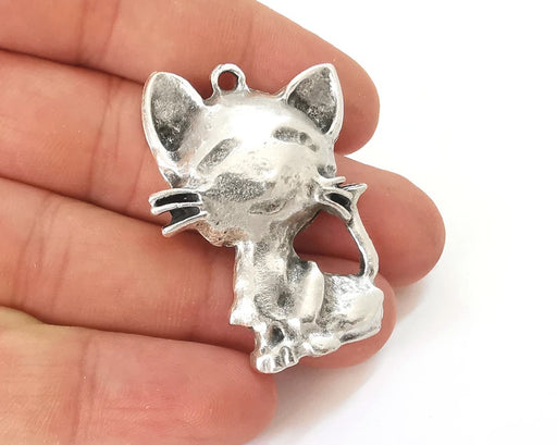 Cat pendant Antique silver plated pendant (46x34mm) G25874