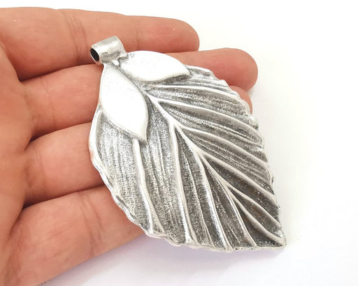 Leaf pendant Antique silver plated pendant (85x57mm) G25879