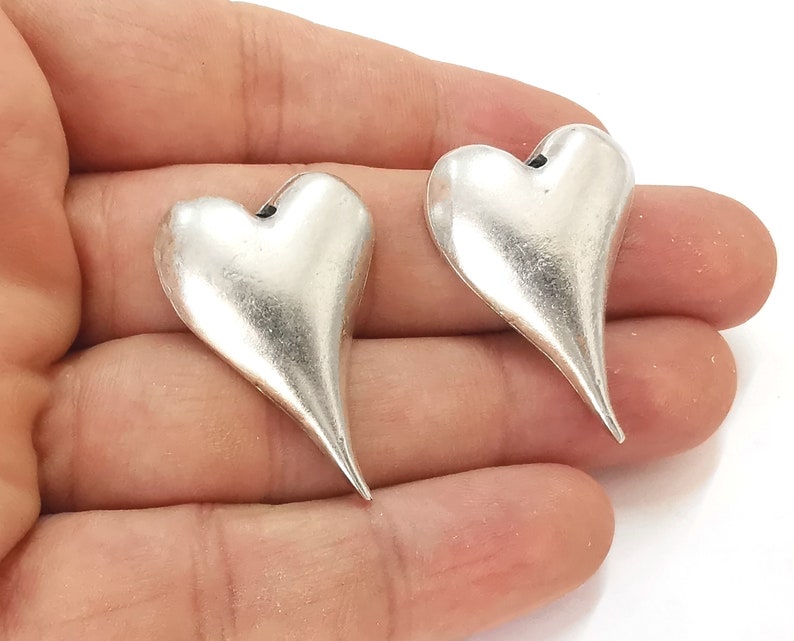 2 Heart charms Antique silver plated charms (35x24mm) G25890