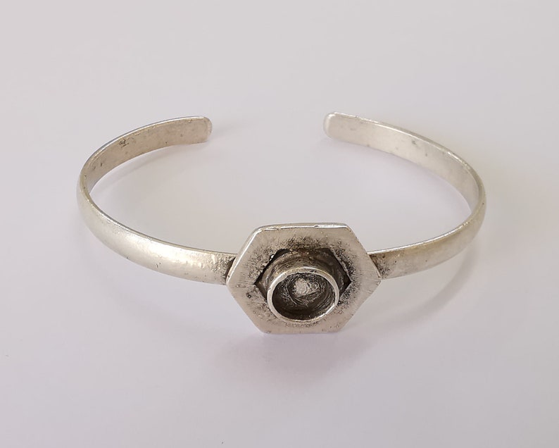 Hexagonal bracelet brass Cuff blank bezel Glass cabochon base Adjustable Antique silver plated brass (8mm blank) G25892