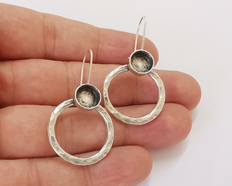 Hammered earring blank base settings silver resin cabochon inlay blank mountings Antique silver plated brass (8mm blank) 1 Set G25913