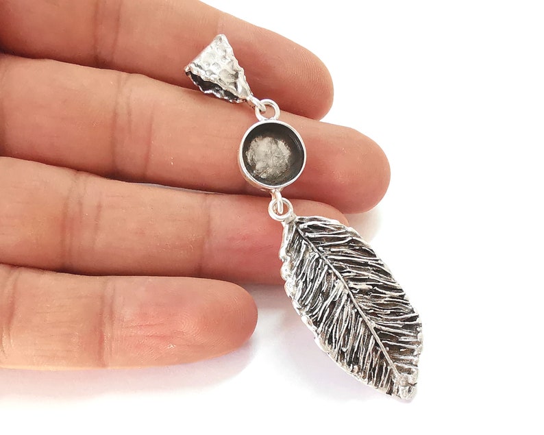 Leaf Dangle Pendant Blank Resin Bezel Mosaic Mountings Cabochon setting Antique Silver Plated Brass (12mm Bezel Size) G25923