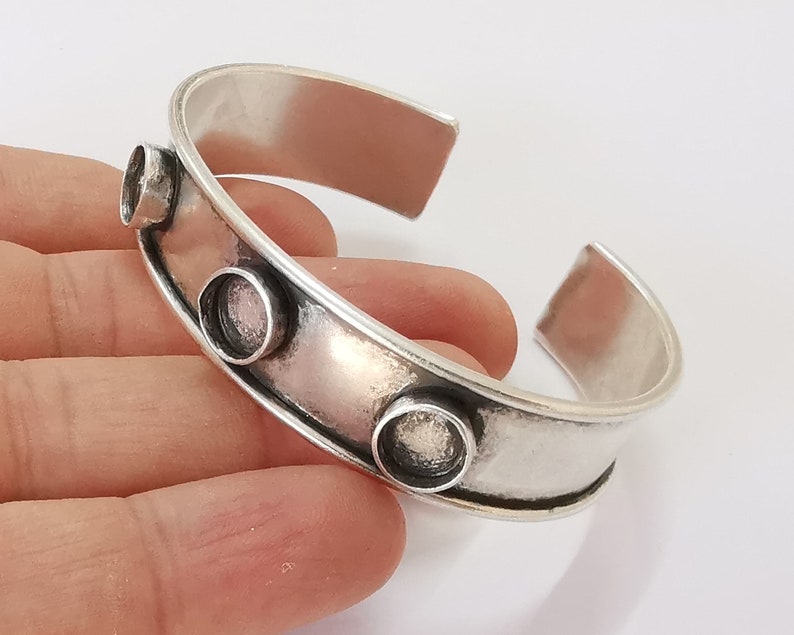 Silver bracelet brass Cuff blank bezel Glass cabochon base Adjustable Antique silver plated brass (8mm blanks) G25933